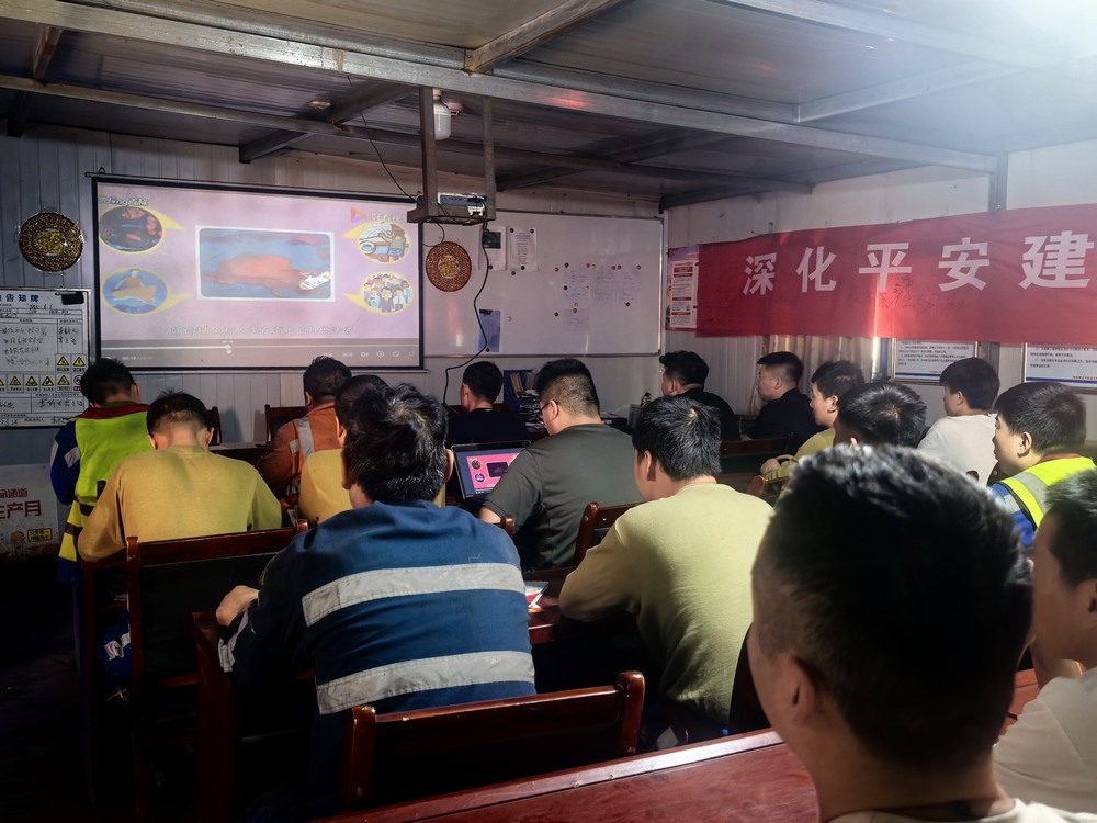 陜煤建設(shè)洗選煤運(yùn)營公司第二項(xiàng)目部：以“綠色”與“規(guī)范”為筆   繪就發(fā)展新圖景