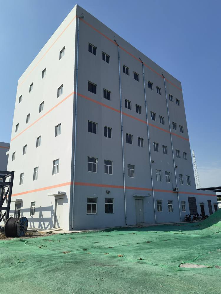 陜煤建設(shè)渭南分公司承建的胡家河二號風(fēng)井項目提升機房工程順利通過竣工驗收