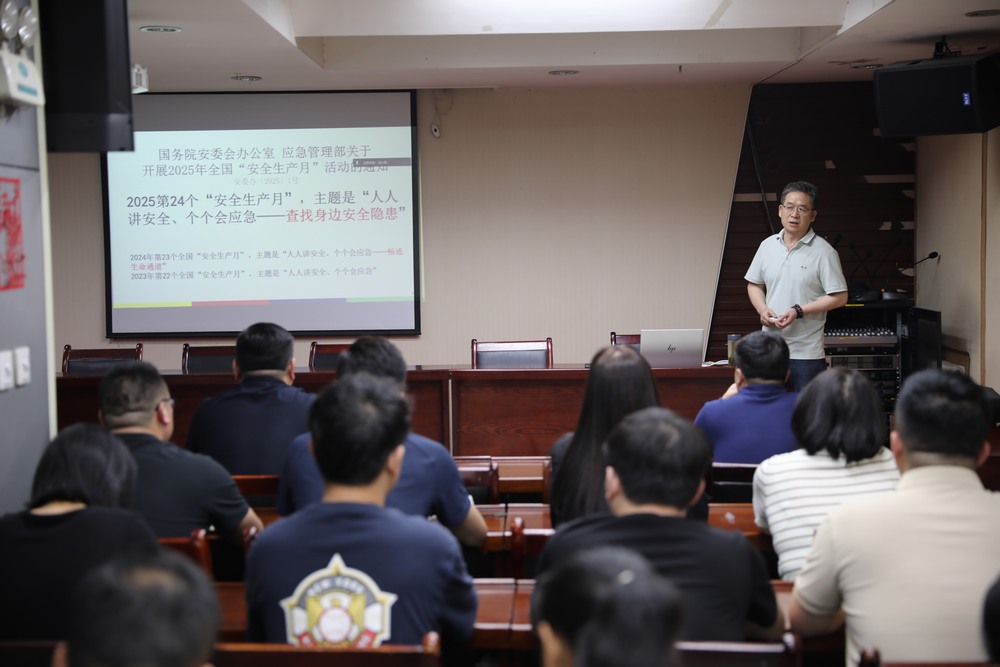 陜煤建設(shè)路橋分公司以宣傳為墨，繪就安全發(fā)展新圖景