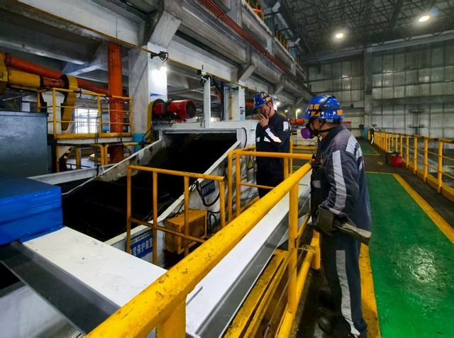 陜煤建設(shè)洗選煤運營公司紅柳林洗煤廠項目部：心有猛虎，細(xì)嗅薔薇