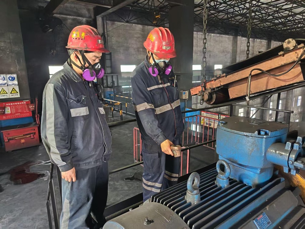 陜煤建設(shè)洗選煤運(yùn)營公司澄合山陽運(yùn)營項(xiàng)目部：烈日炙烤，他們的堅(jiān)守最“滾燙”