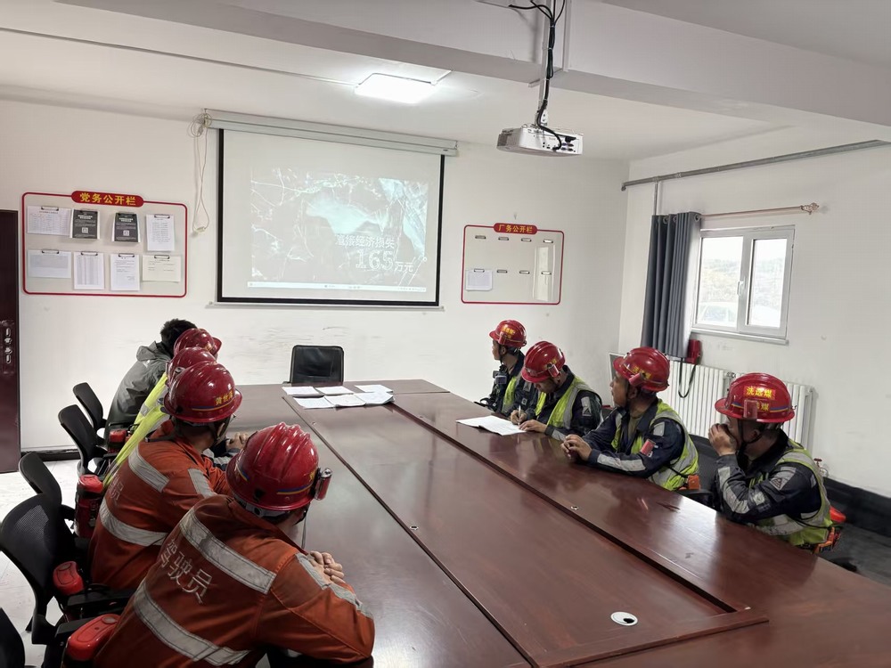 陜煤建設(shè)洗選煤運(yùn)營(yíng)公司第五項(xiàng)目部： 打出“組合拳” 把穩(wěn)“安全舵”