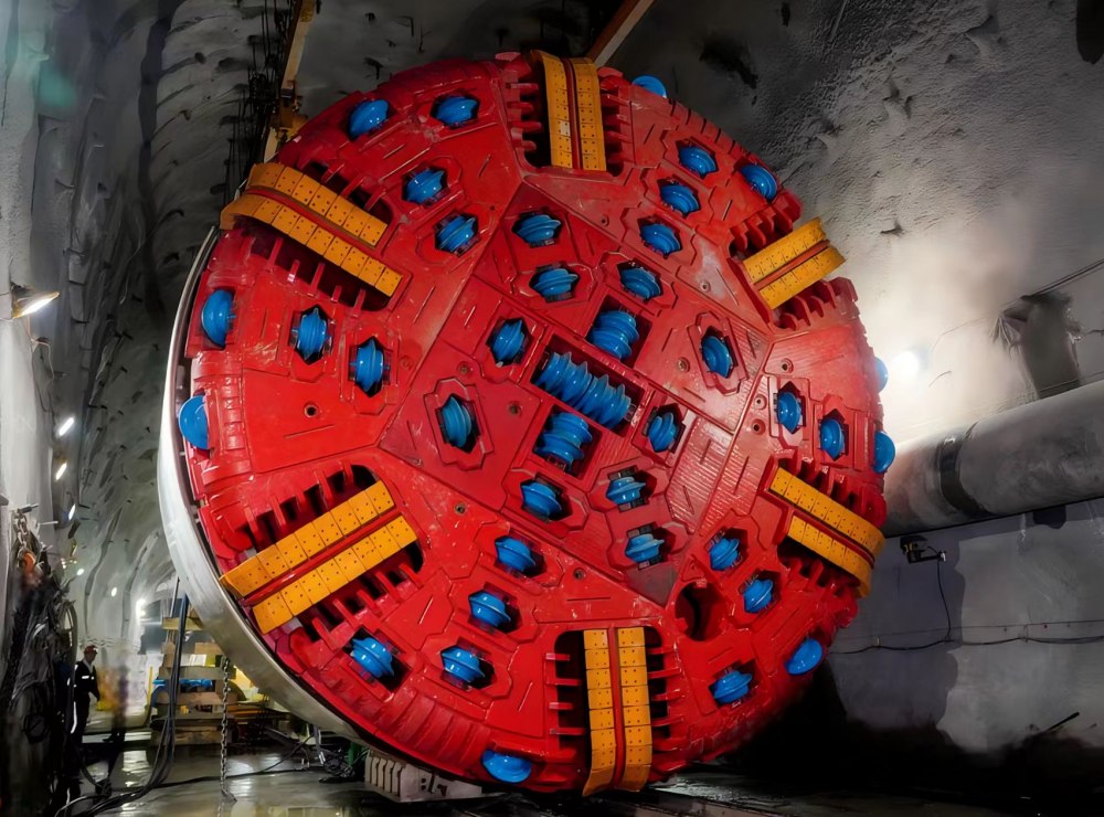 陜煤建設(shè)煤礦運(yùn)營(yíng)服務(wù)分公司：直徑7.13米TBM掘進(jìn)機(jī)及全套系統(tǒng)帶載聯(lián)合試運(yùn)轉(zhuǎn)成功