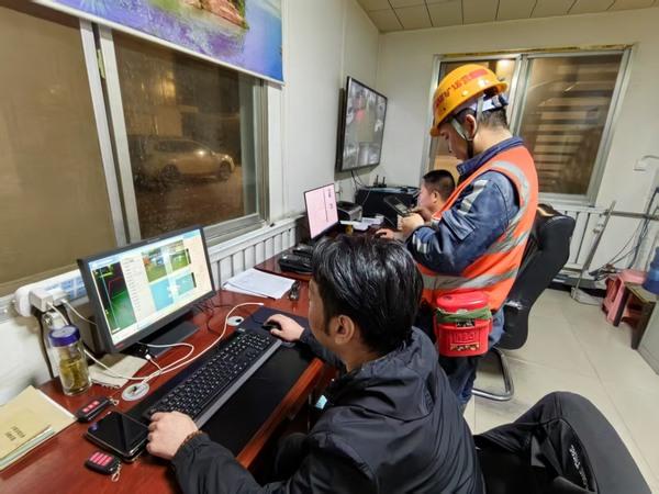 陜煤建設(shè)煤礦運營服務(wù)分公司：聞令而動護(hù)穩(wěn)定 全力以赴筑防線