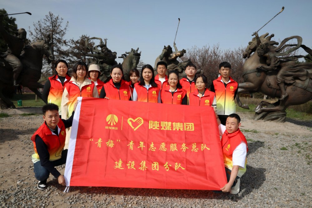 “鋒”華正茂，“路”遇美好