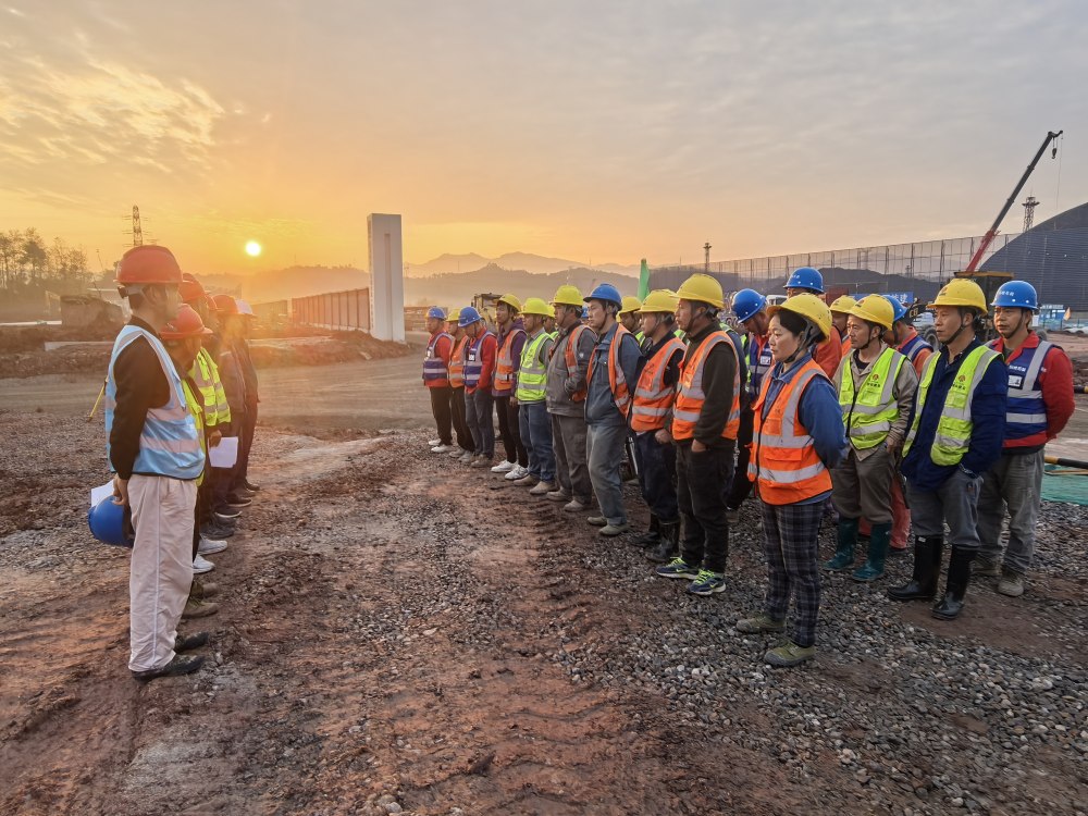 陜煤建設(shè)銅煤公司扎實開展重大事故隱患判定標準學(xué)習(xí)運用活動